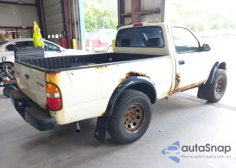 2001 Toyota Tacoma из США, поврежденный, VIN 5TEPM62N91Z841539